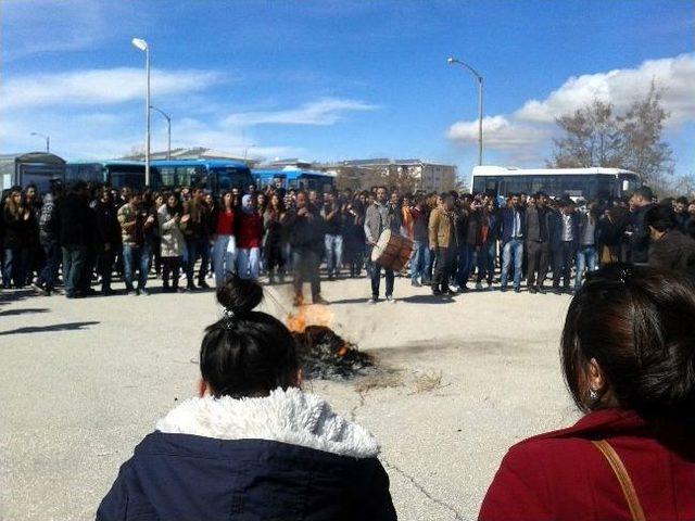 Yy&uuml;&rsquo;de Nevruz Kutlaması 1