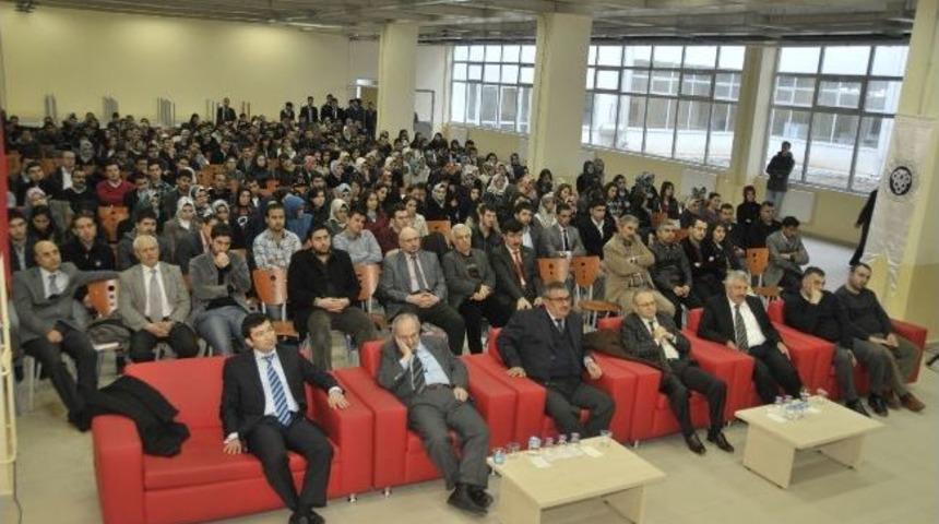 Erzincan &Uuml;niversitesi&rsquo;nde &Ccedil;anakkale Konferansı