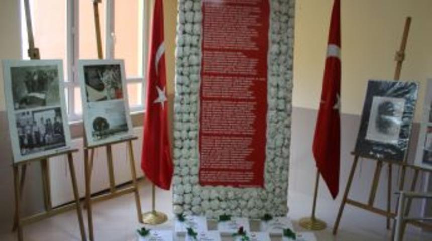 &Ouml;zel Kızılırmak, &Ccedil;anakkale Sergisi A&ccedil;tı