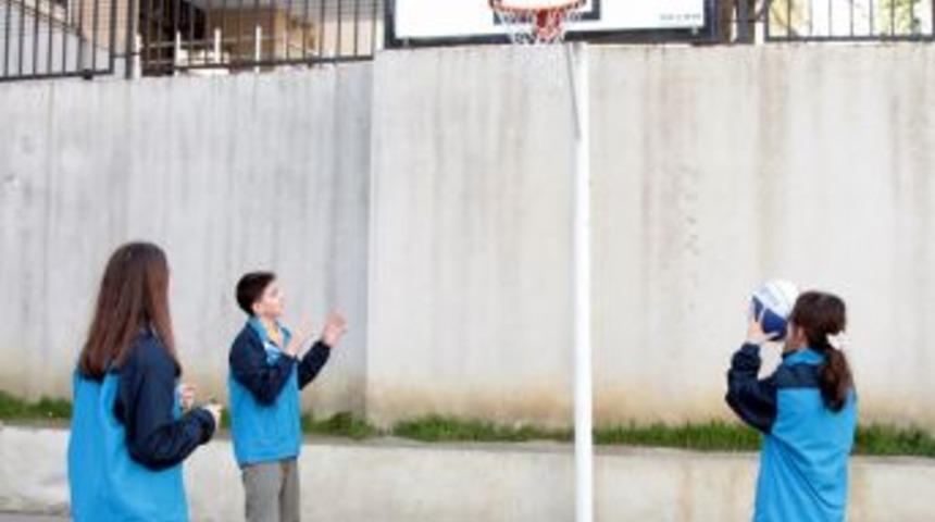 T&uuml;rk Telekom&rsquo;dan &Ouml;ğrencilere Burs Ve Spor Gere&ccedil;leri Desteği