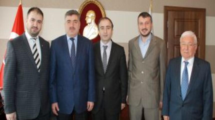 Gazetecilerin De Dikili Ağacı Olacak