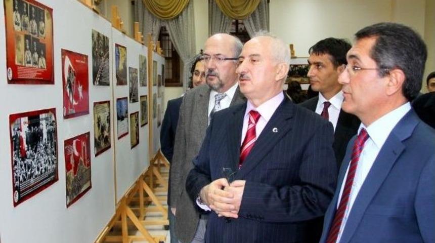 Niğde&rsquo;de &Ccedil;anakkale Zaferi Sergisi A&ccedil;ıldı