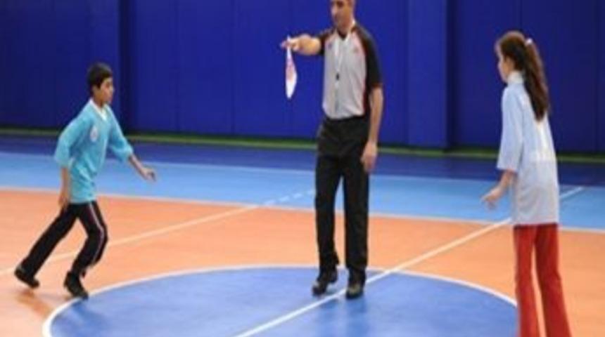 &Ccedil;ocuk Oyunları Da Hakemlerle Oynanacak