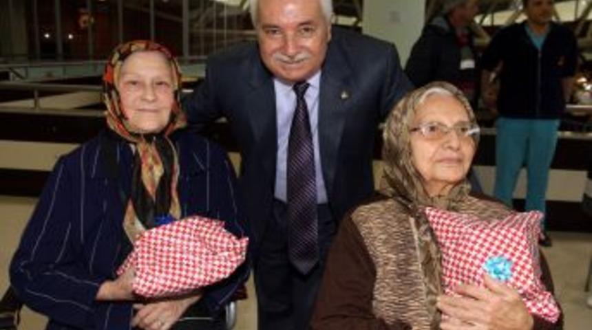 Başkan Arıkan, Yaşlıları Unutmadı
