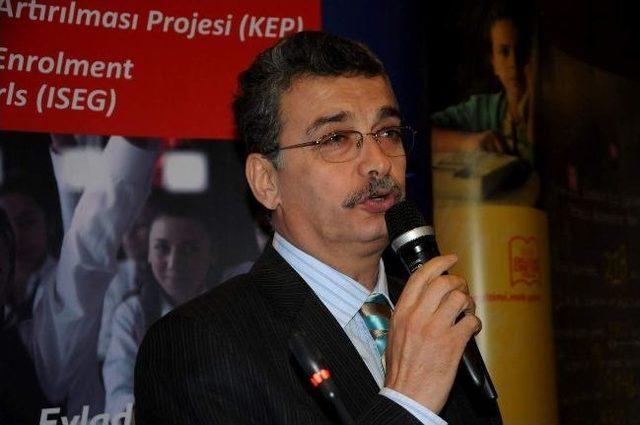 Vali Güvenç Kız Çocuklarının Okullaşması Konferansına Katıldı 3