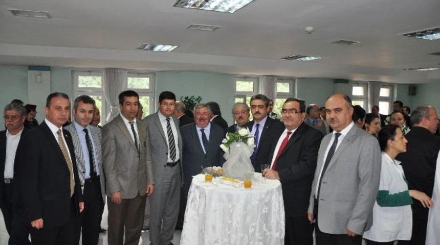 Nazilli&rsquo;de Sağlık &Ccedil;alışanları Bayram Yaptı