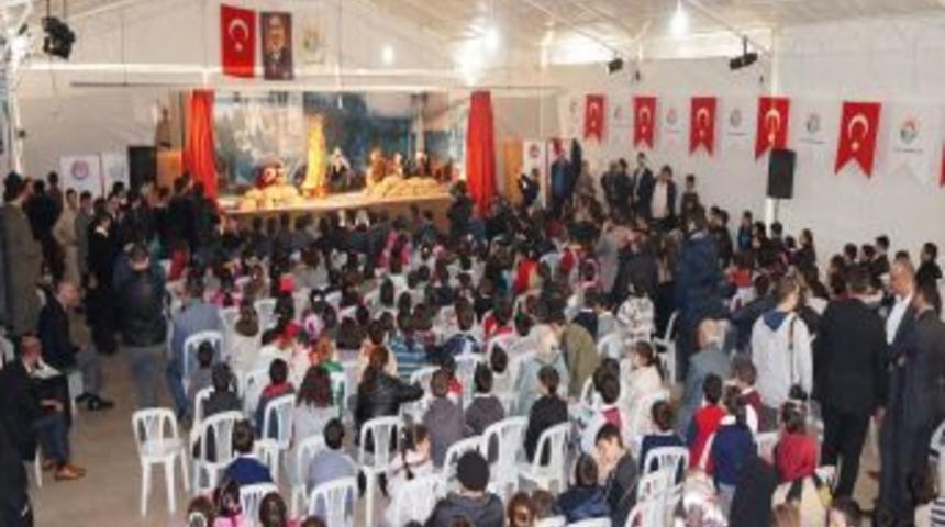 Vali Mutlu, Tuzla&rsquo;da &Ccedil;anakkale &Ccedil;adırı'nı Ziyaret Etti
