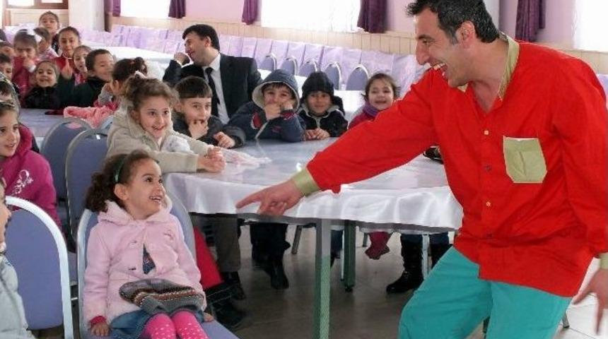 Kitap Kumbaram Projesi Tiyatro G&ouml;sterisi Yapıldı