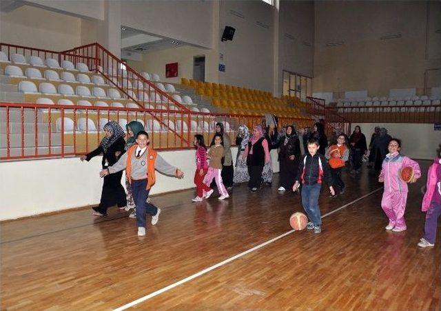 Sorgun’lu Bayanların Spor Keyfi