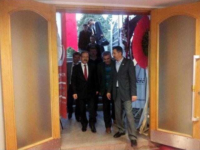 Zihni Şahin, Alperenlerin Sergisini Ziyaret Etti 1