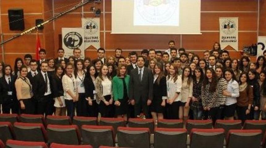 Pa&uuml;&rsquo;de Kariyer Panayırı