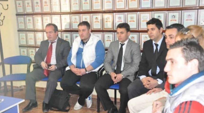 Gen&ccedil;lik Merkezi'nden Anlamlı Ziyaret