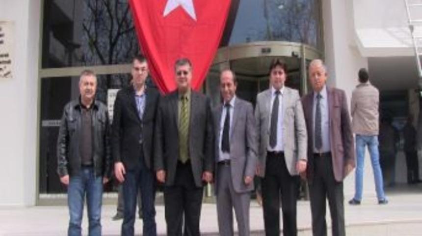 Balıkesir&rsquo;den, Manisa Belediyesi Temizlik İşlerine &Ouml;vg&uuml;