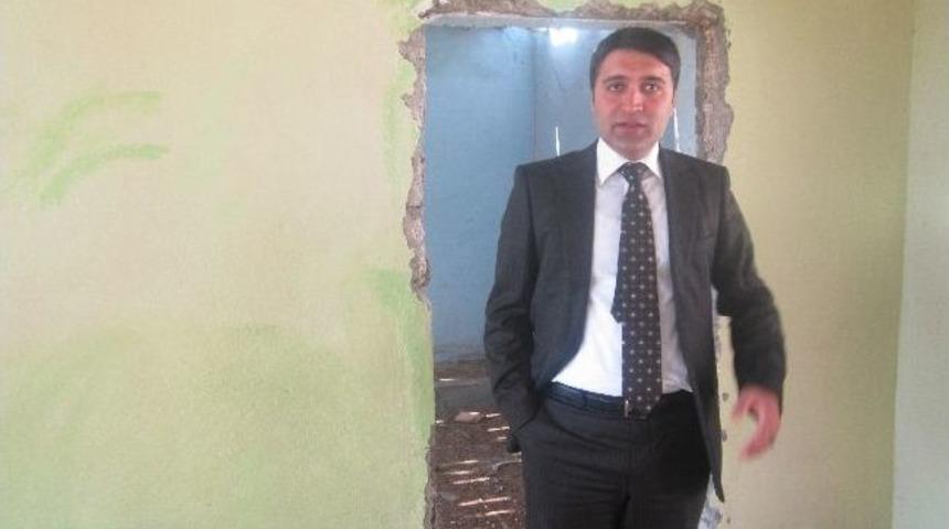 Kaymakam Evi Yıkılan Vatandaşların Sorunlarını Dinledi
