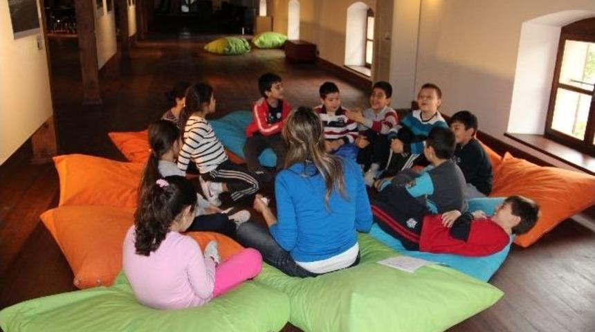Sel&ccedil;uk'ta Yaratıcı Drama At&ouml;lyesi &Ccedil;alışmaları Başladı