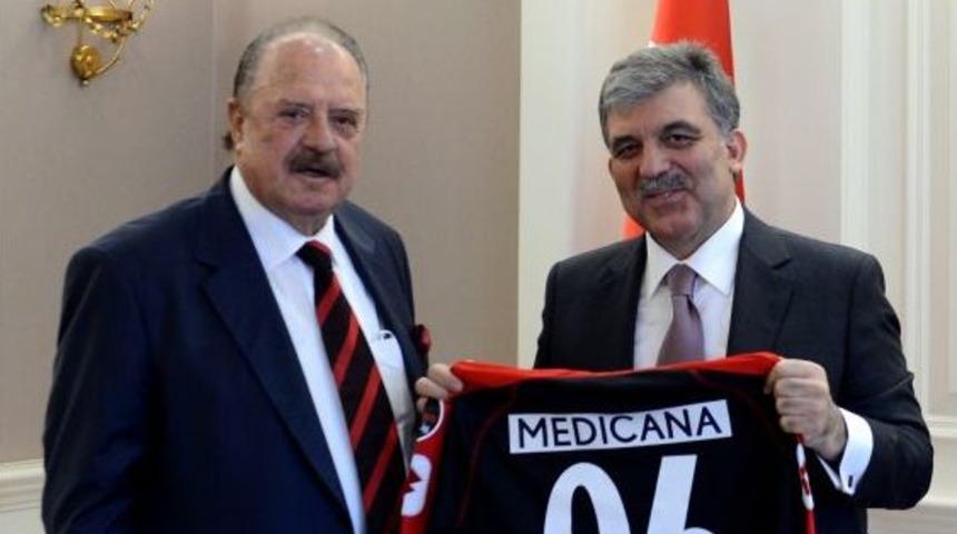 Cumhurbaşkanı G&uuml;l, İlhan Cavcav Ile G&ouml;r&uuml;şt&uuml;