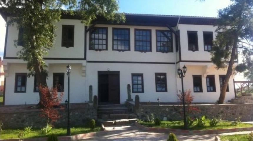 Dulkadiroğulları Konakları Hitit &Uuml;niversitesi&rsquo;ne Tahsis Edildi