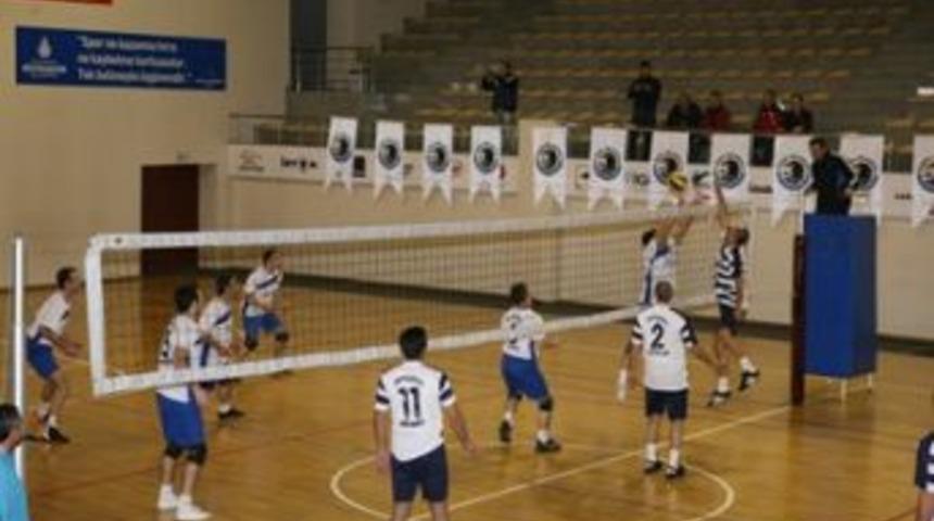 Kartal Belediyesi Birimleri Voleybol Turnuvası Başlıyor