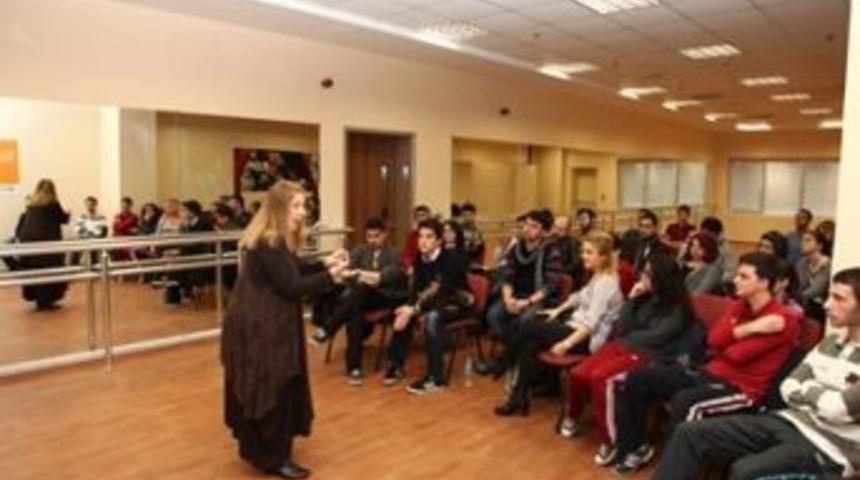 Ayla Algan&rsquo;dan Gen&ccedil; Yeteneklere Tavsiyeler