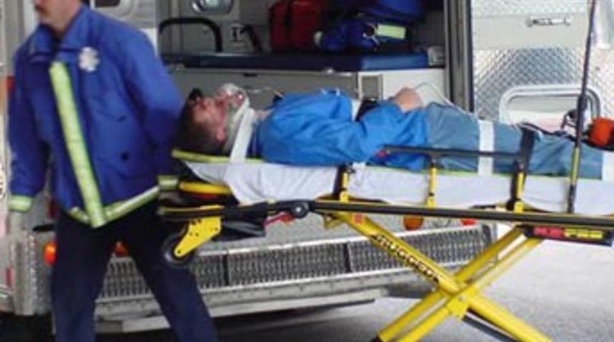 1.Devasa restoran tabelası altında ezilen kadın 