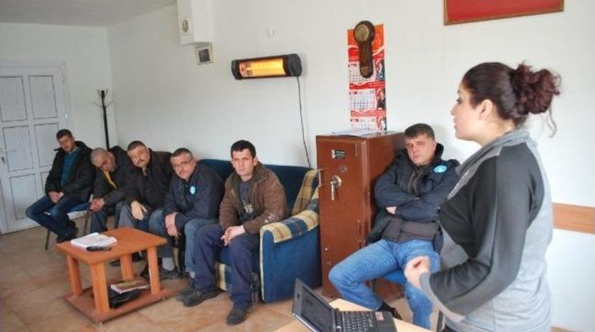 K&uuml;&ccedil;&uuml;kk&ouml;y Belediyesi&rsquo;nde Eğitim Dersi
