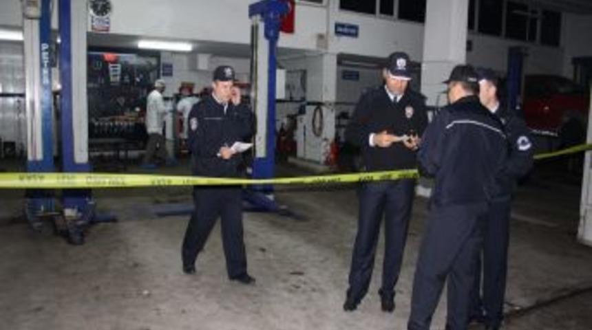 Oto Tamirhanesinde Silahlı Saldırı: 1 Ağır Yaralı