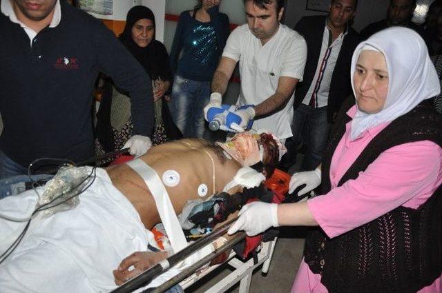 Motosiklet Tır a &Ccedil;arptı: 2 Yaralı 1