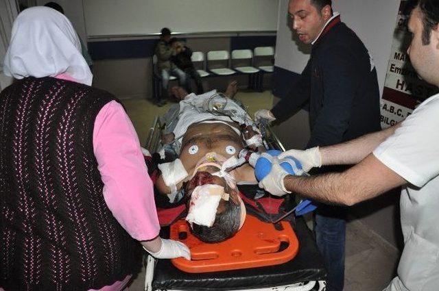 Motosiklet Tır a &Ccedil;arptı: 2 Yaralı 2