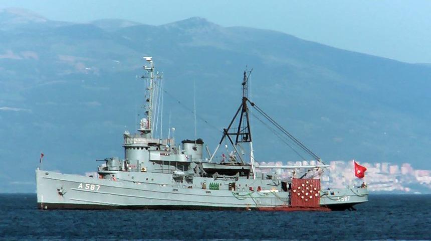 Savaş Gemileri Mudanya&rsquo;ya Sığındı