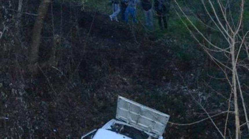 Trabzon&rsquo;da Trafik Kazası: 1 &Ouml;l&uuml;, 2 Yaralı