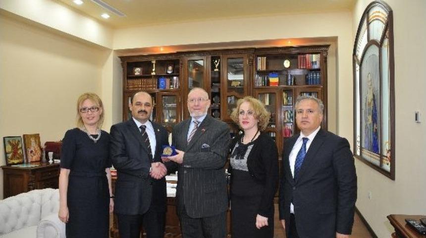 K&uuml; Romanya&rsquo;da İki &Uuml;niversite İle Protokol İmzaladı