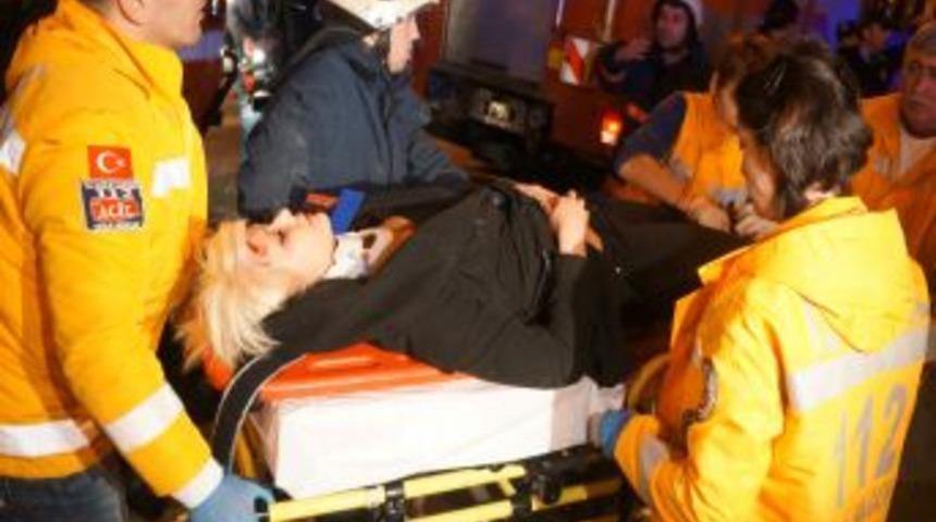 Beşiktaş&rsquo;ta Kaza: 2 &Ouml;l&uuml;, 3 Yaralı