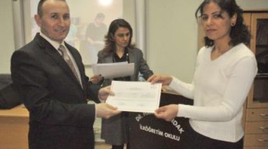 Dr. H. Kundak İlkokulu`nda aile i&ccedil;i eğitim sertifika t&ouml;reni