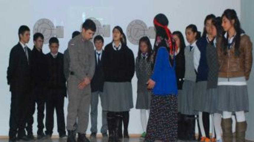 Aydıncık &Ccedil;ok Programlı Lisesi'nde &Ccedil;anakkale Şehitleri Anıldı