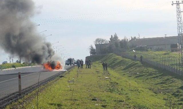 Seyir Halindeki Ara&ccedil; Alev Aldı 3