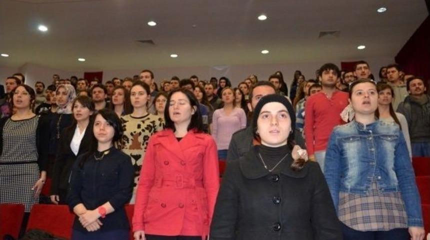 &ldquo;2015&rsquo;e Doğru &Ccedil;anakkale Muharebelerini Okumak&rdquo; Paneli