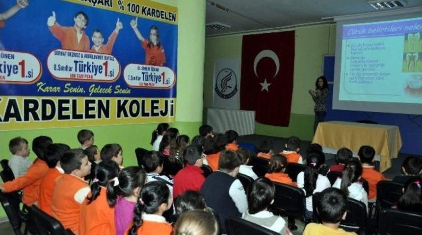 &Ouml;ğrencilere Diş Sağlığı Semineri Verildi
