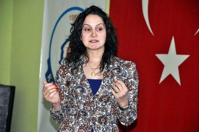 Öğrencilere Diş Sağlığı Semineri Verildi 1