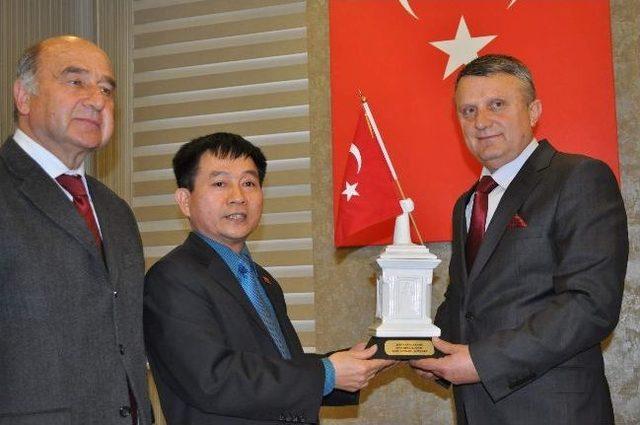 Vietnam Ankara Büyükelçisi Cuong Kutso’da İş Dünyası İle Buluştu 1