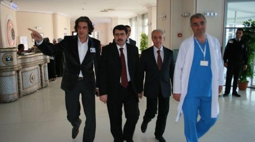 Vali Vasip Şahin&rsquo;den Hastane Ziyareti
