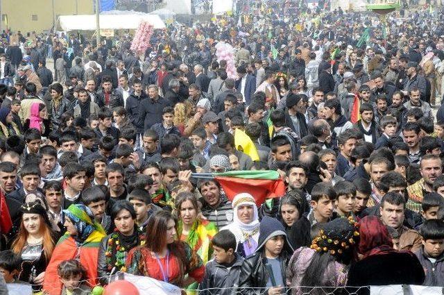 Yüksekova’da Nevruz Kutlamaları Başladı