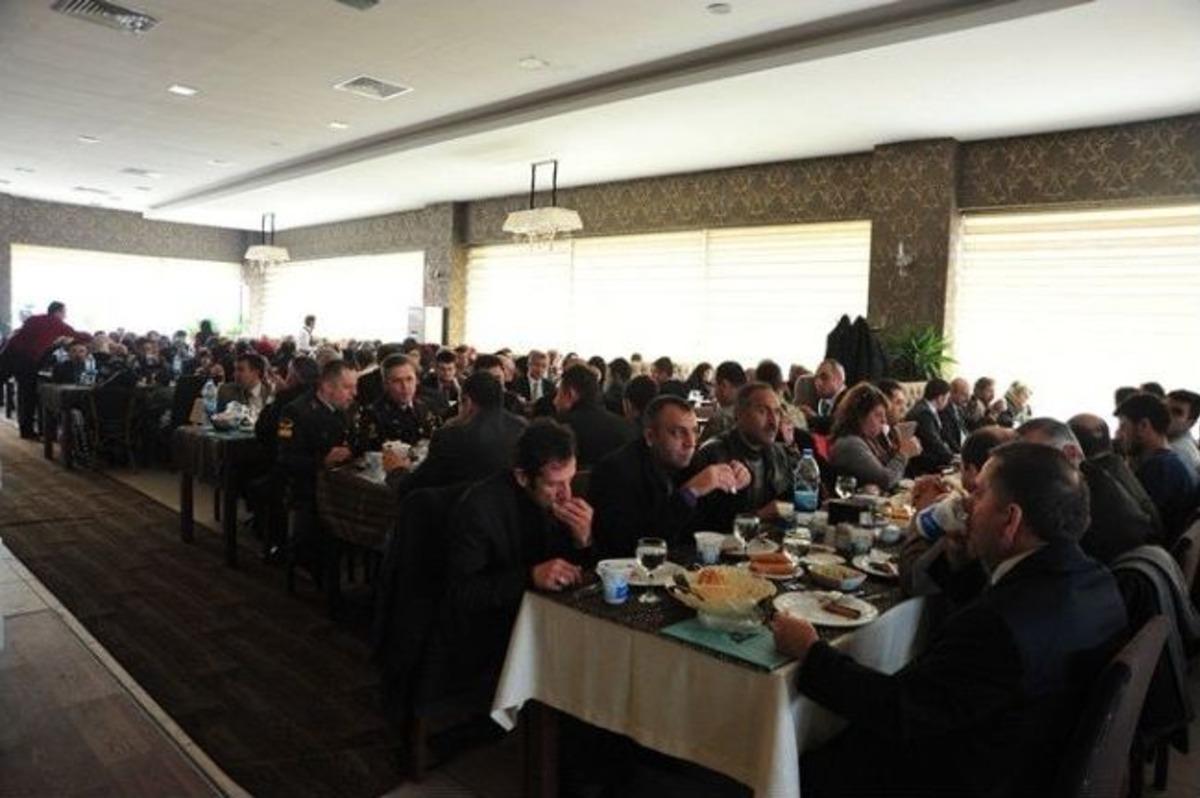 Şehit Yakınlarına Devlet &Ouml;v&uuml;n&ccedil; Madalyası Verildi