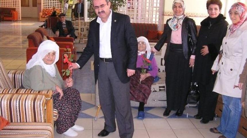 Memur Sen&rsquo;den Huzurevi&rsquo;ne Ziyaret
