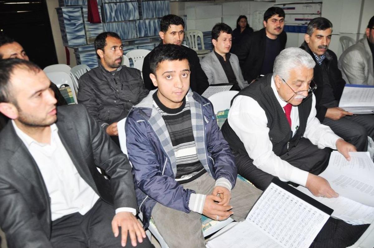 İmamlar Koro Kurdu, Ilk Konsere Hazırlanıyor