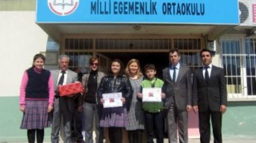 Başırılı &Ouml;ğrencilere &Ouml;d&uuml;lleri Verildi