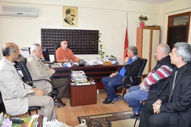 Kaya’dan, Myo Öğrencilerine Süs Bitkiciliği Dersi 1