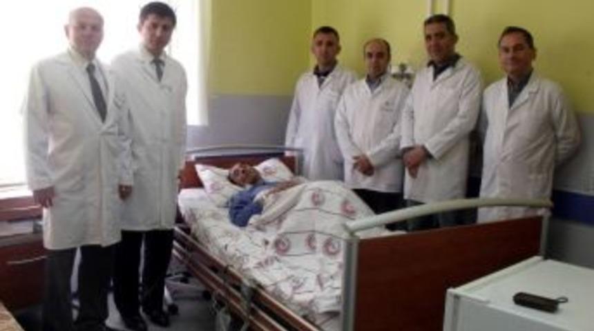 Salihli Devlet Hastanesinde Ekip &Ccedil;alışması
