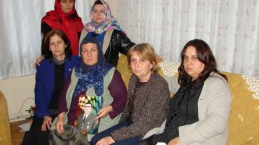 MHP'den Şehit Ailesine Ziyaret