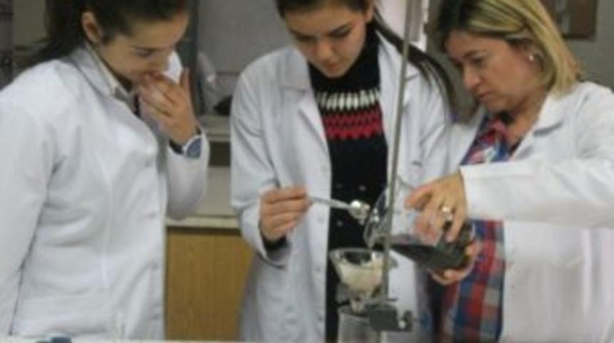 Demir&rsquo;in Paslanmasını Fesleğenle &Ouml;nlediler