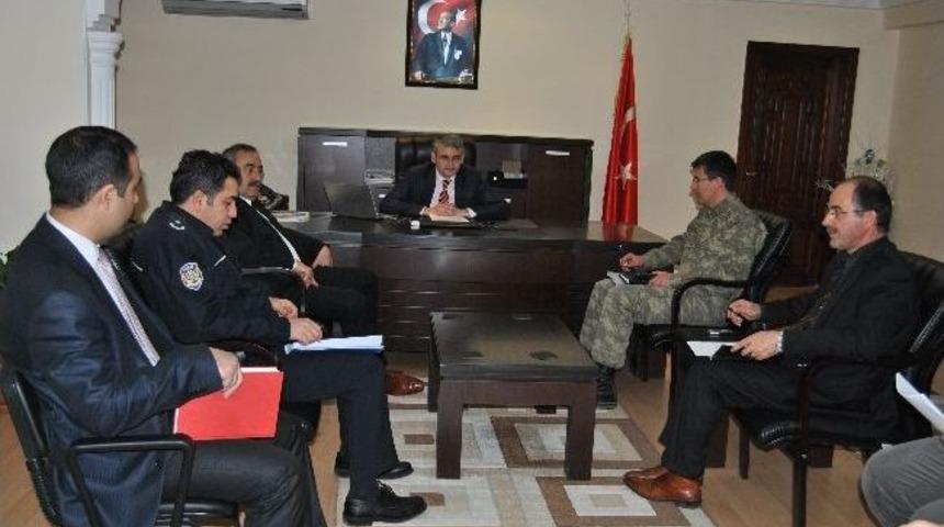 Tercan&rsquo;da &ldquo;sokak &Ccedil;ocuklarını Koruma Tedbirleri&rdquo; Toplantısı Yapıldı
